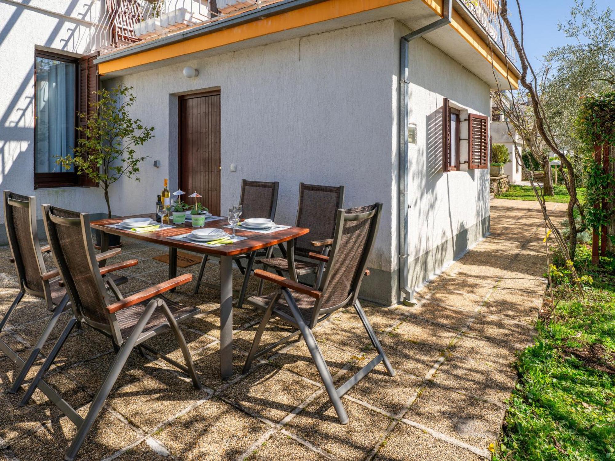 Apartment Jurkovic - Nji100 By Interhome Njivice Esterno foto